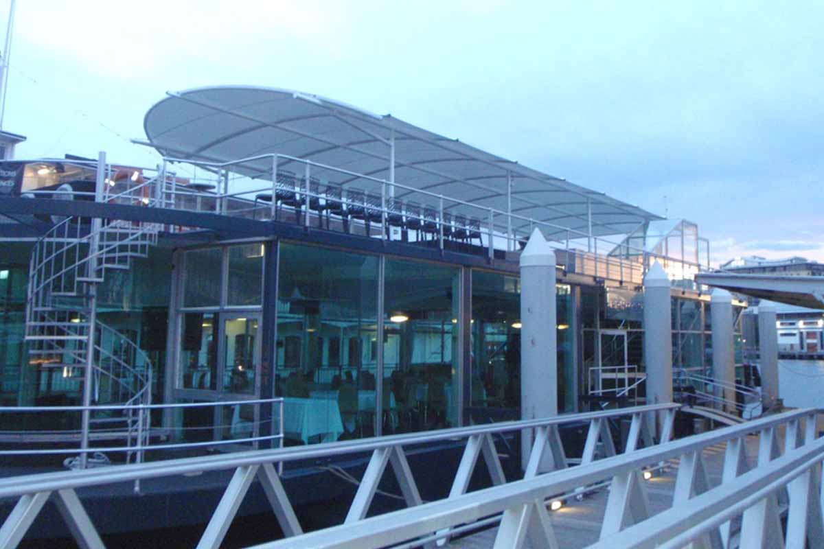 commercial blinds boats