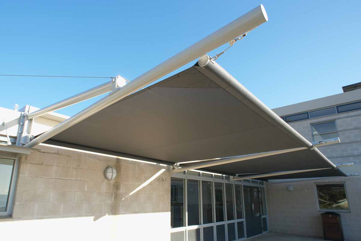 commercial blinds schools