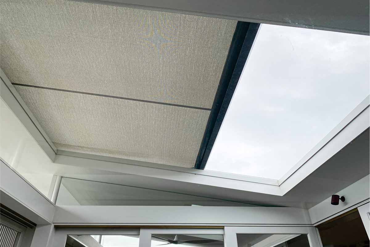 retracting awnings no posts no frame