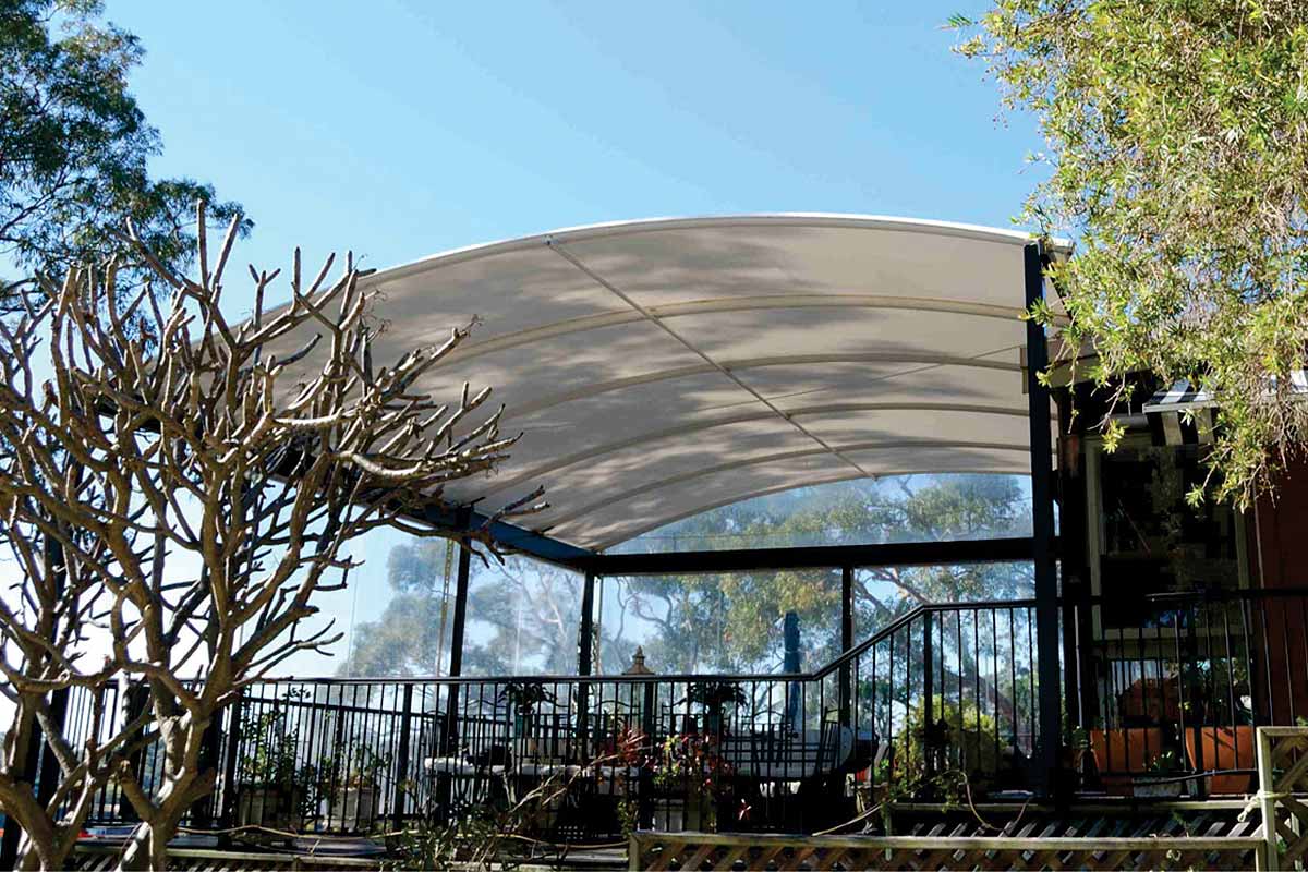 vertical clear blinds