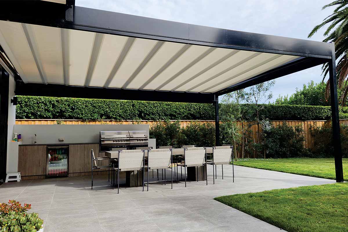 retracting concertina awnings