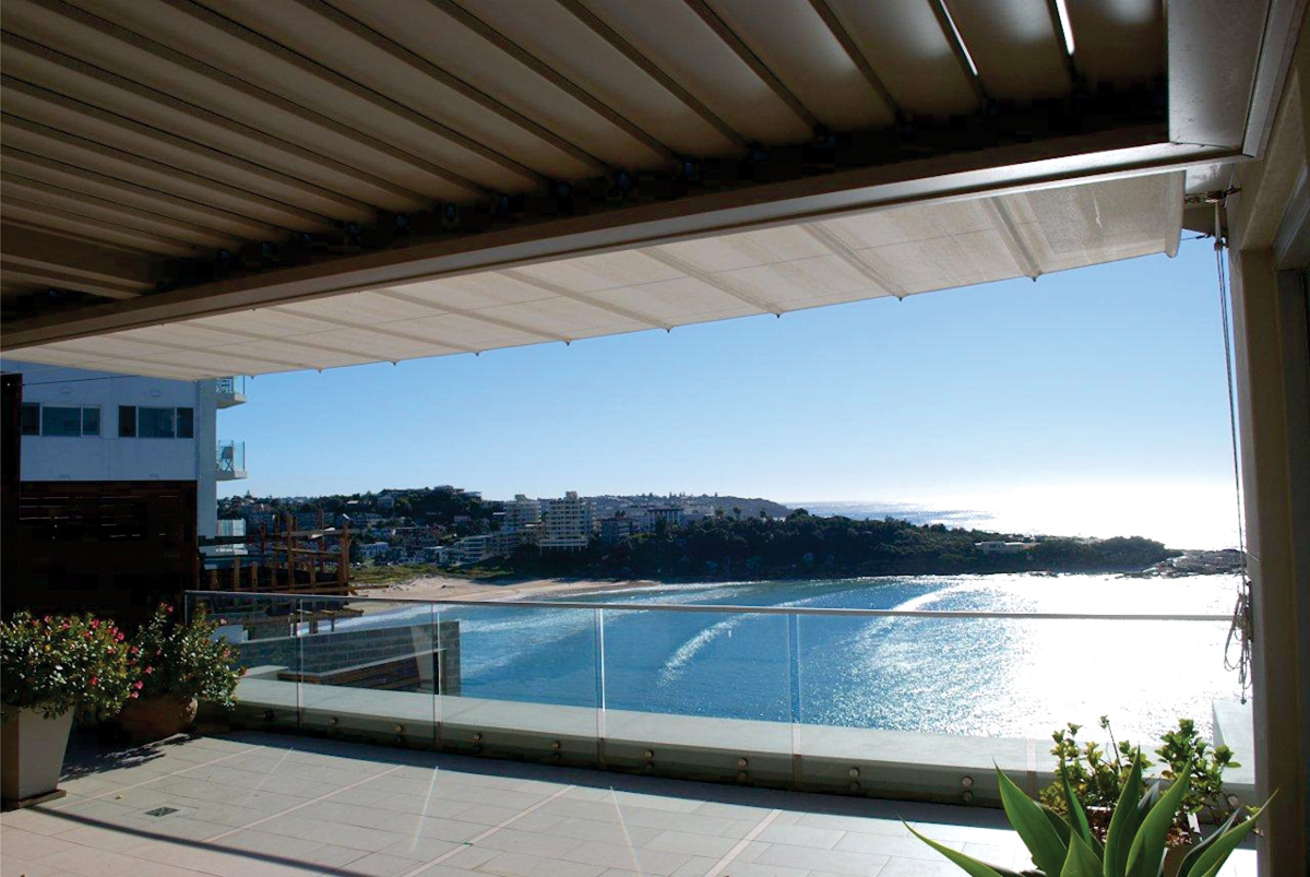 retracting concertina awnings