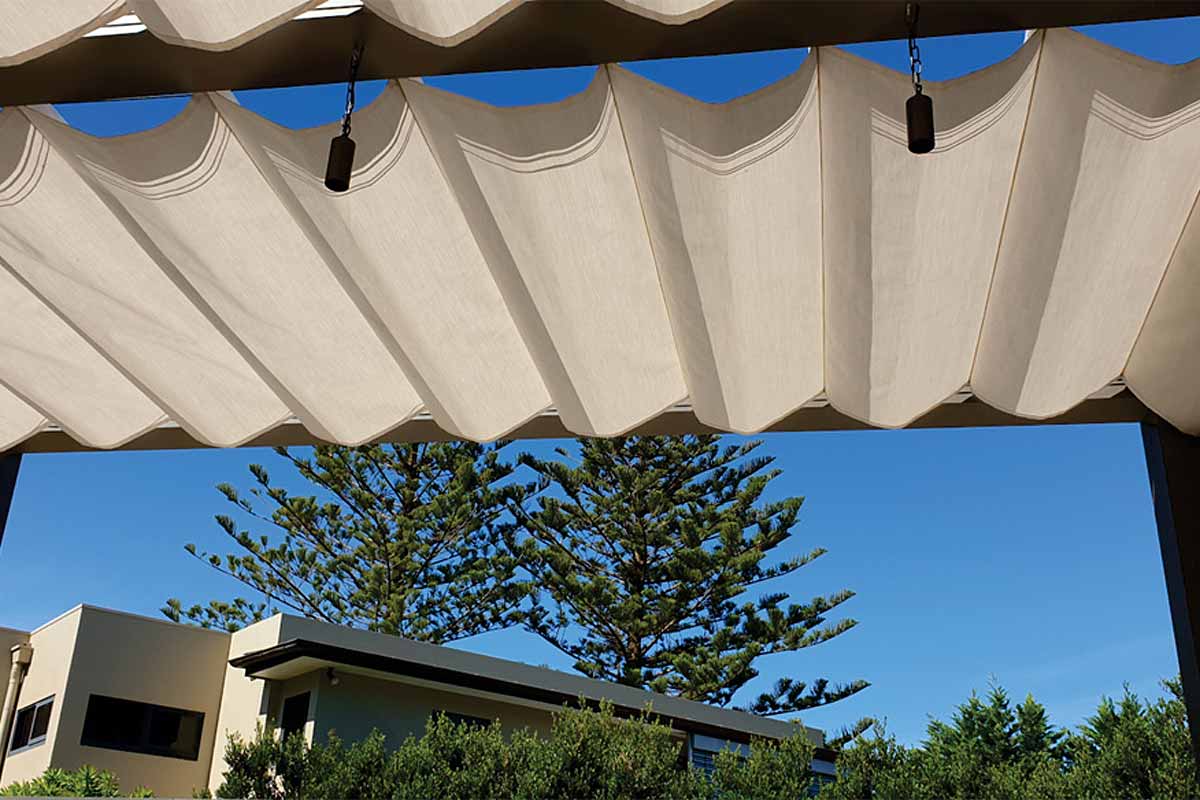 retracting concertina awnings