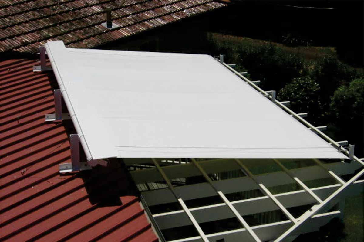 retracting pergola awnings