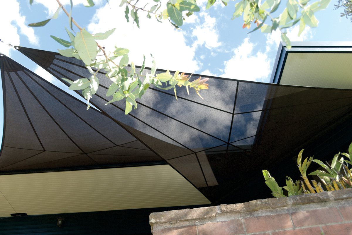 retracting sails multiple overlapping