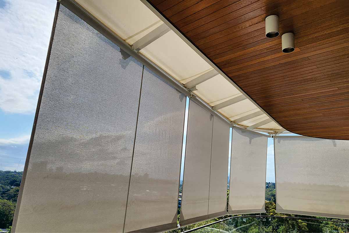 vertical shade blinds